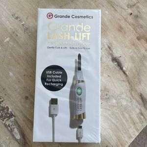 COPY - Grande lash-lift heated lash curler